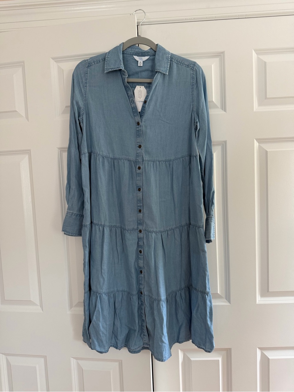 Time and Tru Light Weight Denim Tiered Button-Front Midi Dress